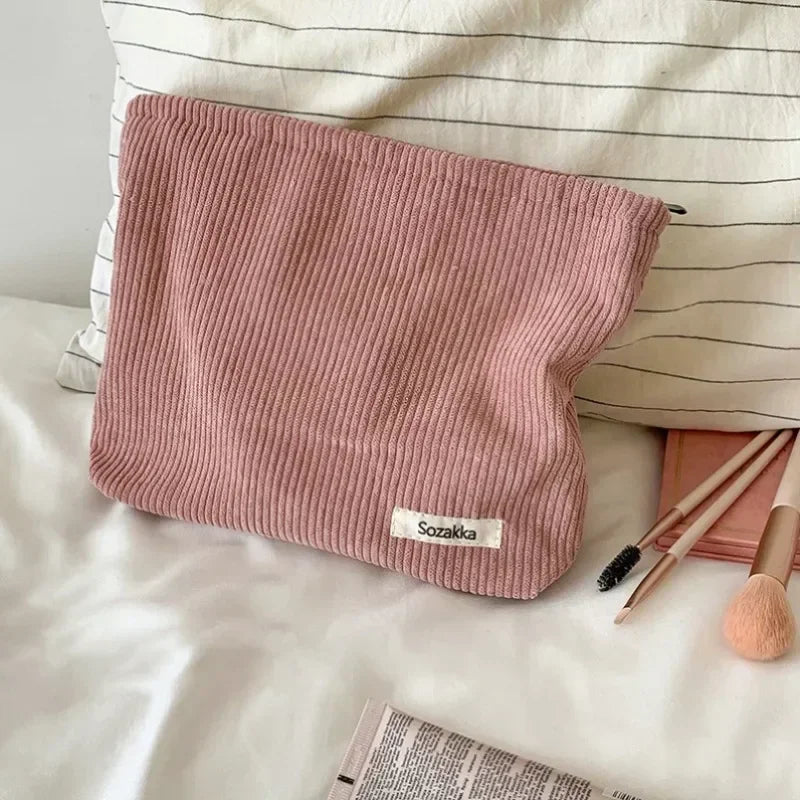 Trousse de Toilette en Velours Côtelé