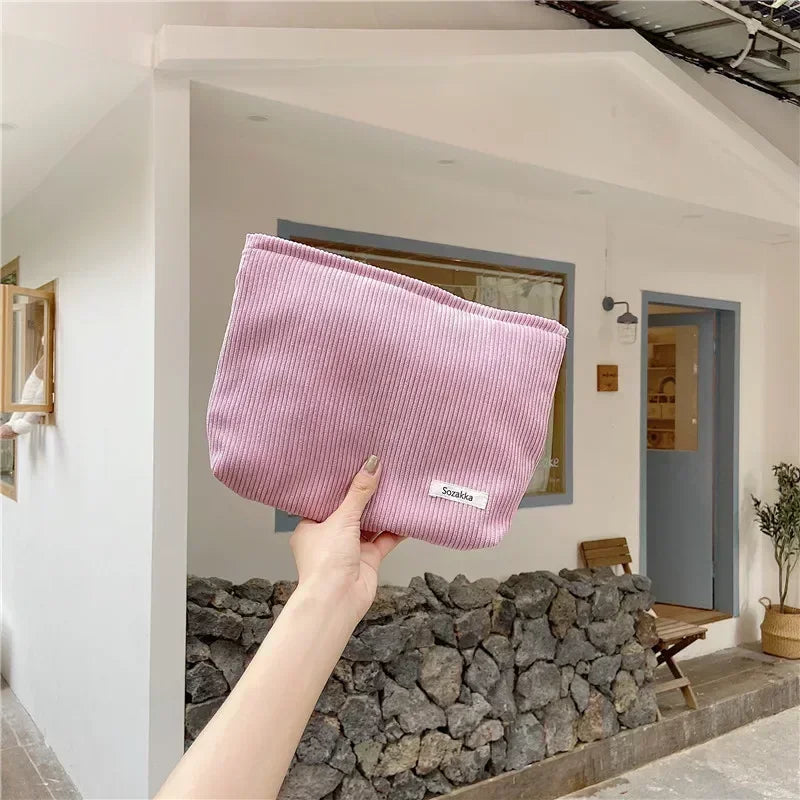 Trousse de Toilette en Velours Côtelé
