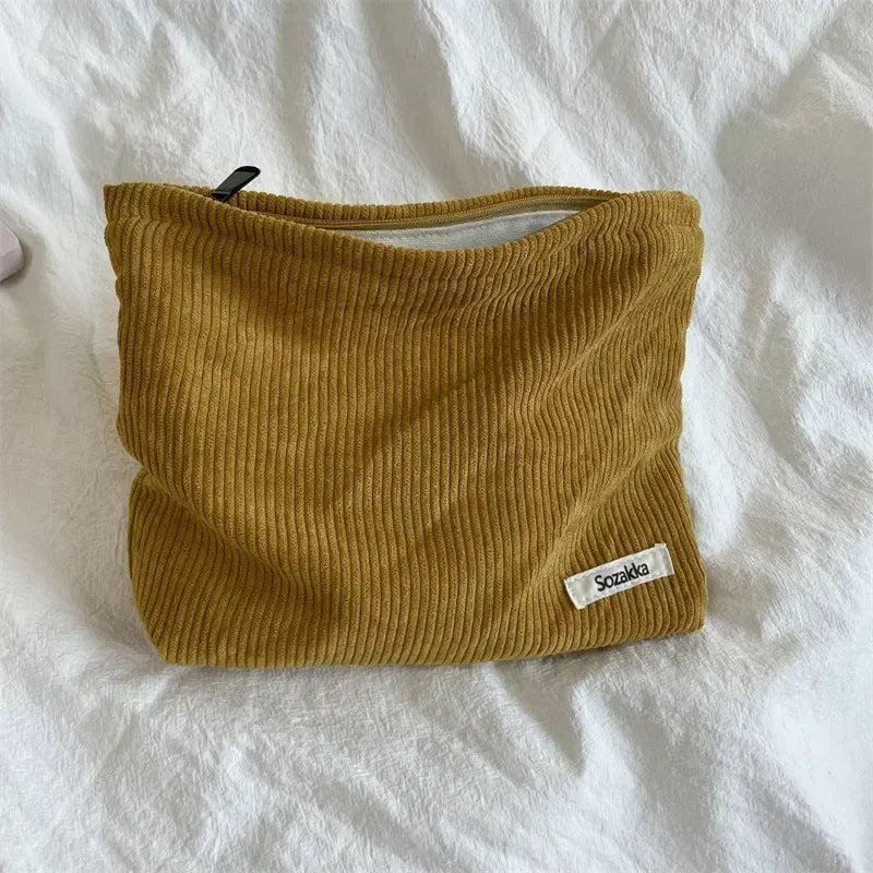Trousse de Toilette en Velours Côtelé