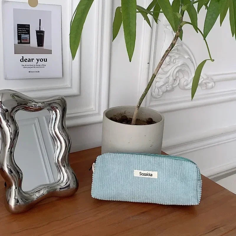 Trousse de Toilette en Velours Côtelé