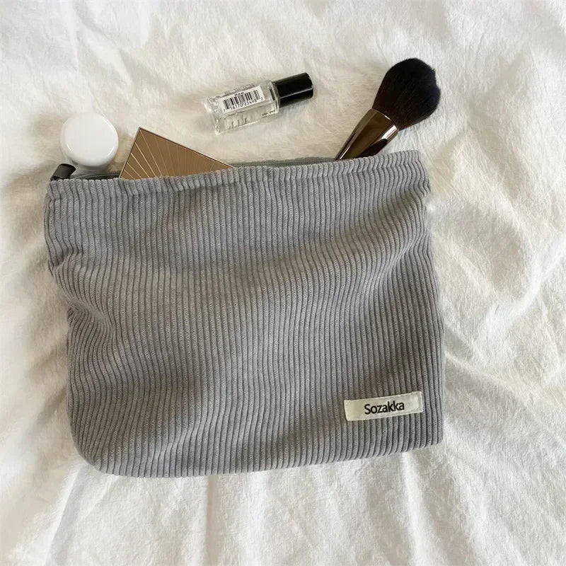 Trousse de Toilette en Velours Côtelé