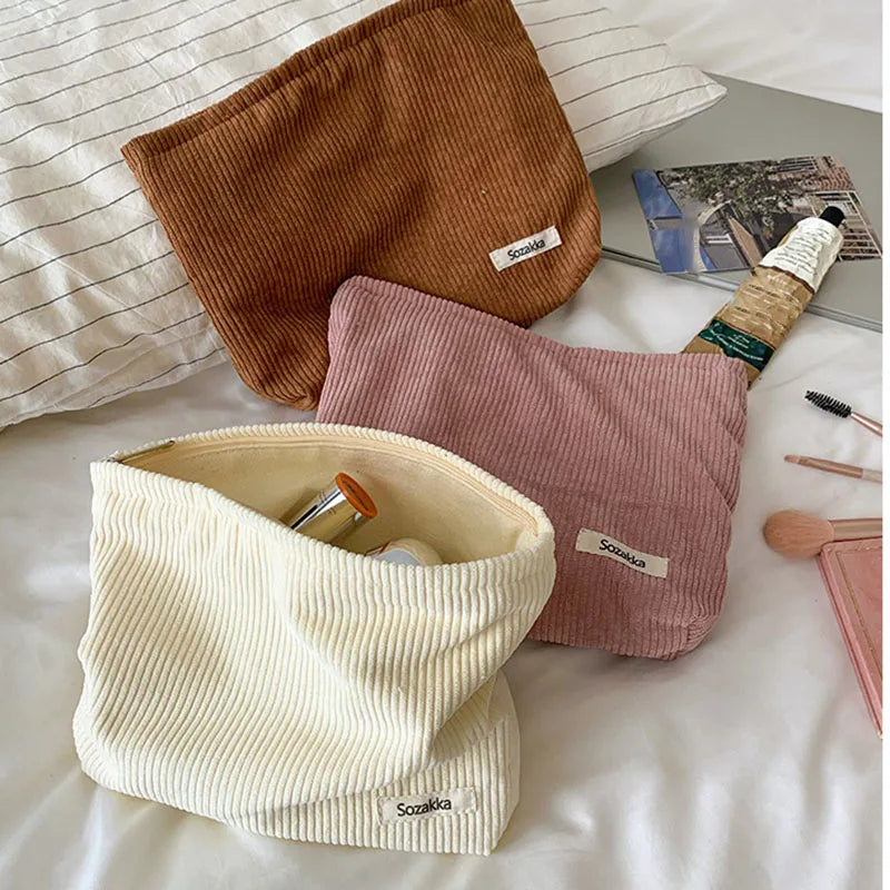 Trousse de Toilette en Velours Côtelé