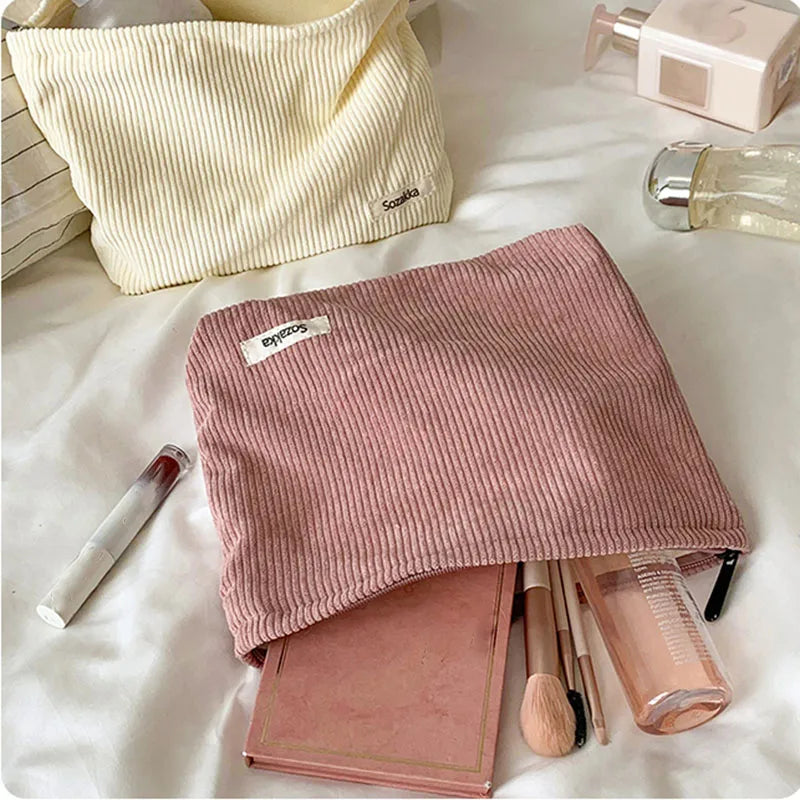 Trousse de Toilette en Velours Côtelé