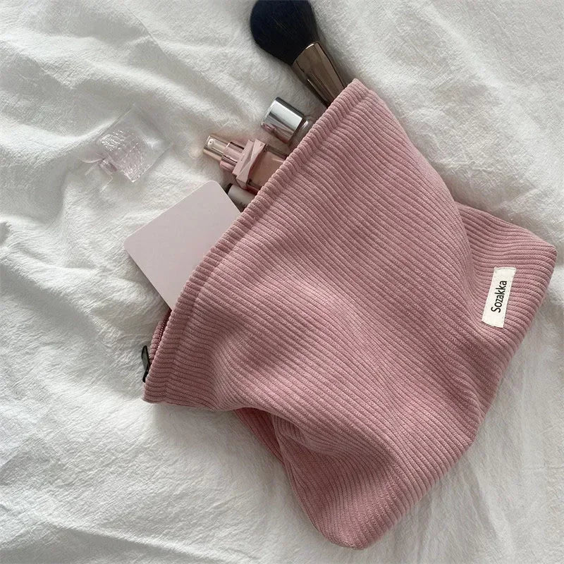 Trousse de Toilette en Velours Côtelé